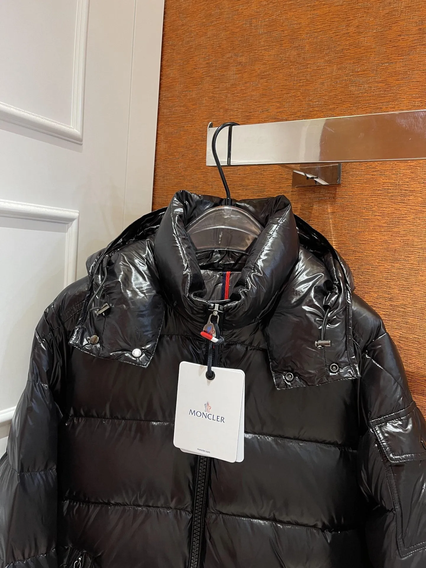 CLTH274 MC Maya 70 Short Down Jacket