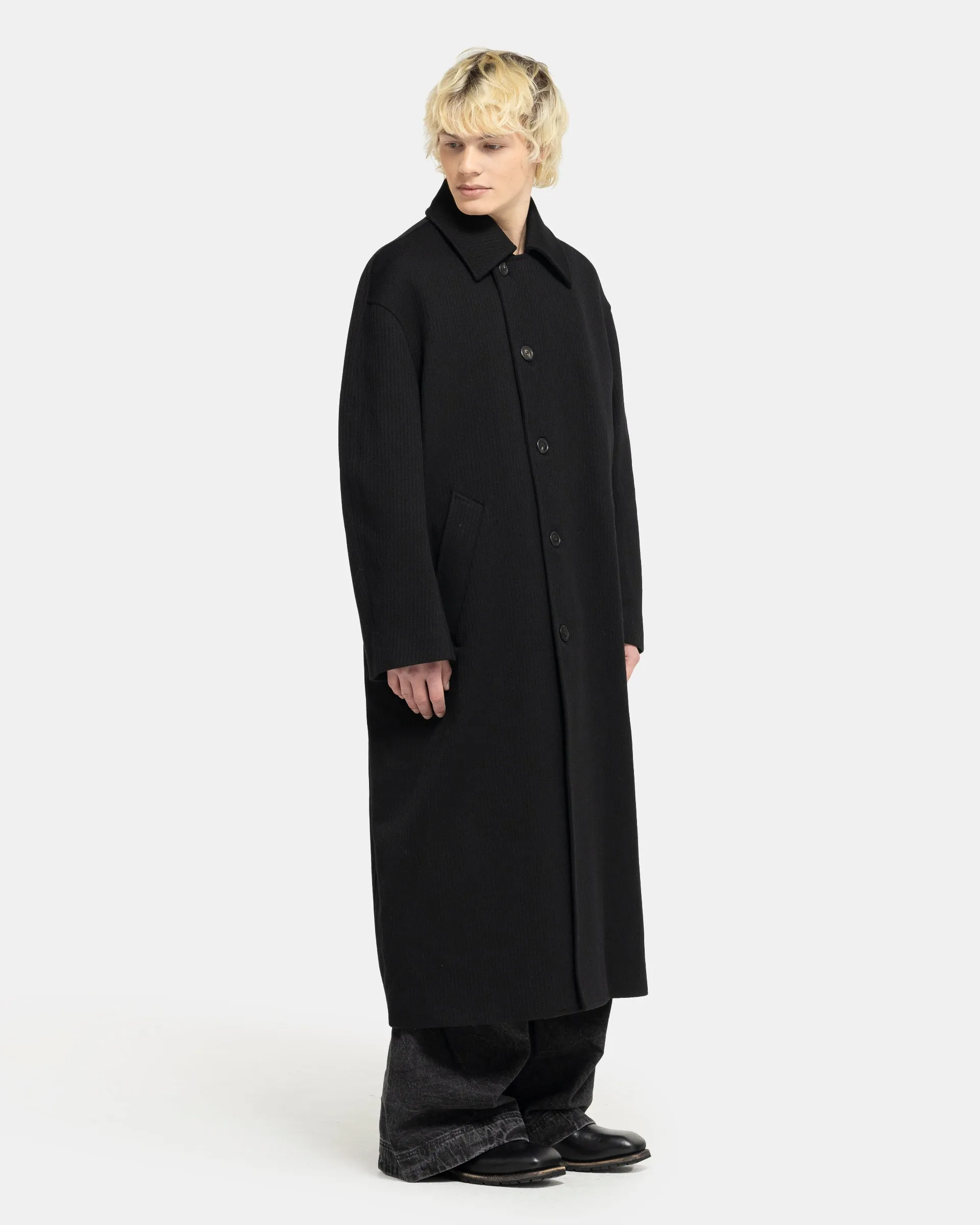 Collapse Car Coat in Black