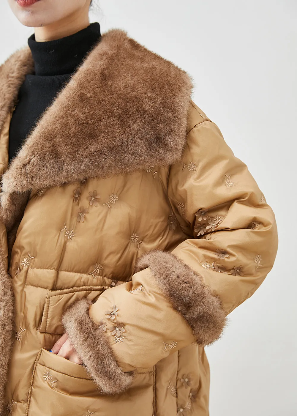 Fashion Khaki Embroideried Patchwork Mink Hair Duck Down Canada Goose Jacket Winter ML1926