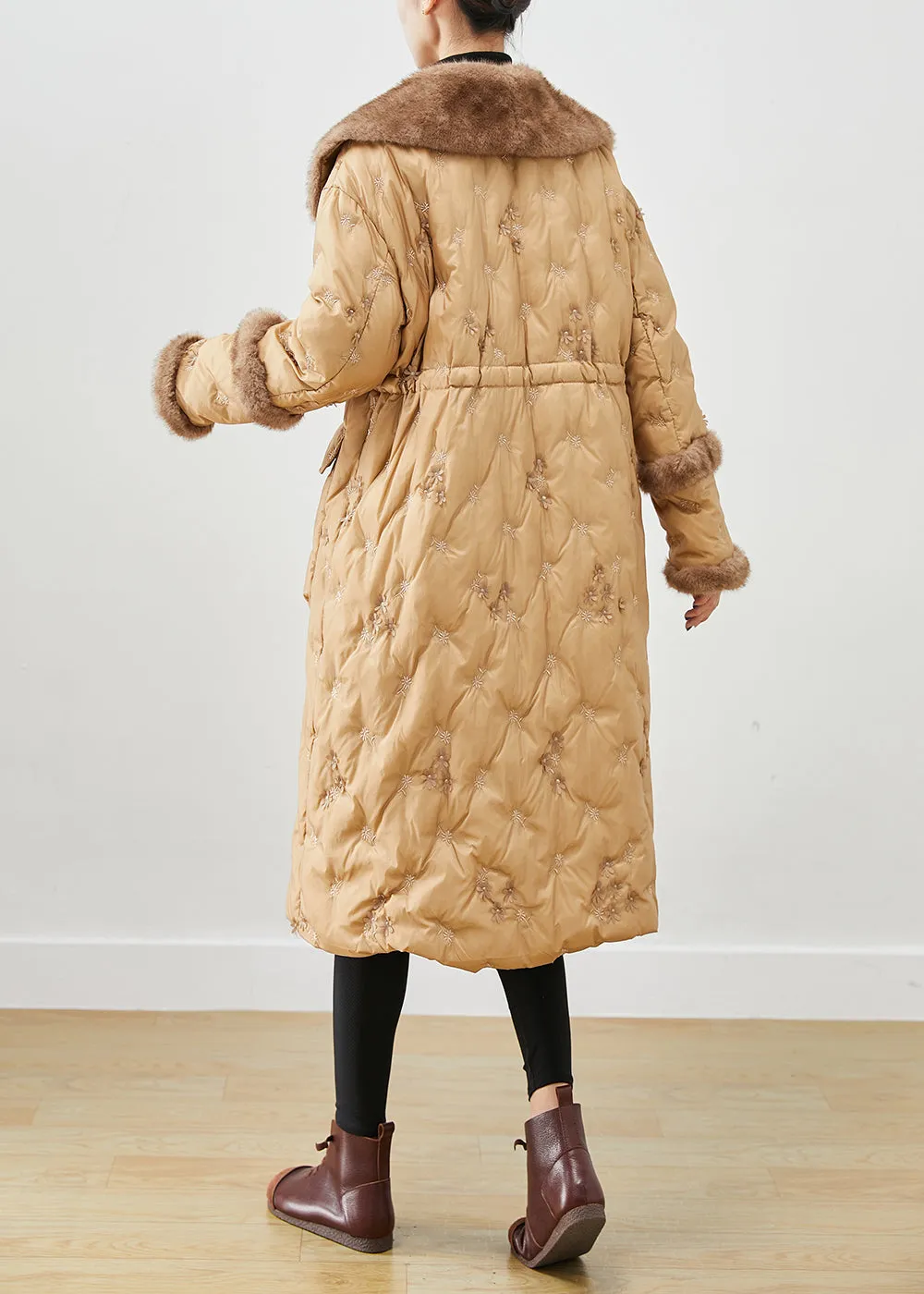 Fashion Khaki Embroideried Patchwork Mink Hair Duck Down Canada Goose Jacket Winter ML1926