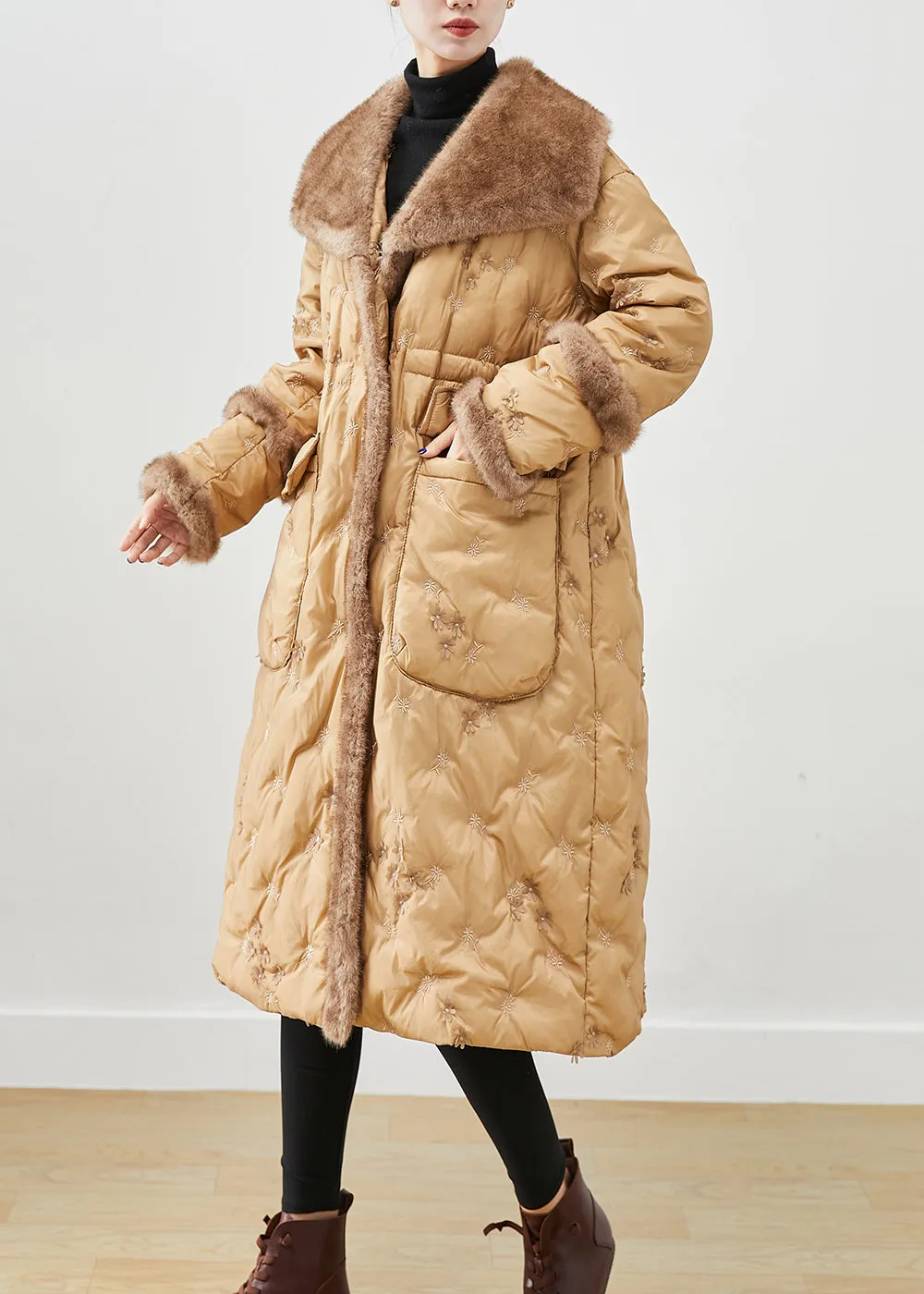 Fashion Khaki Embroideried Patchwork Mink Hair Duck Down Canada Goose Jacket Winter ML1926